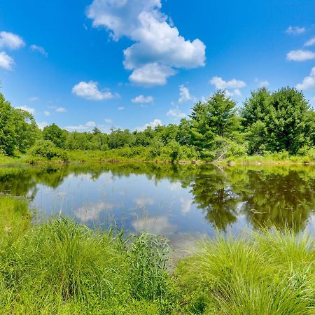 Secluded Poconos Cabin With Fire Pit On 75 Acres! East Stroudsburg Εξωτερικό φωτογραφία