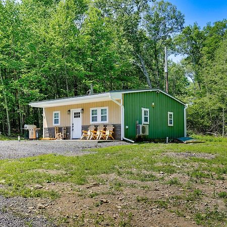 Secluded Poconos Cabin With Fire Pit On 75 Acres! East Stroudsburg Εξωτερικό φωτογραφία