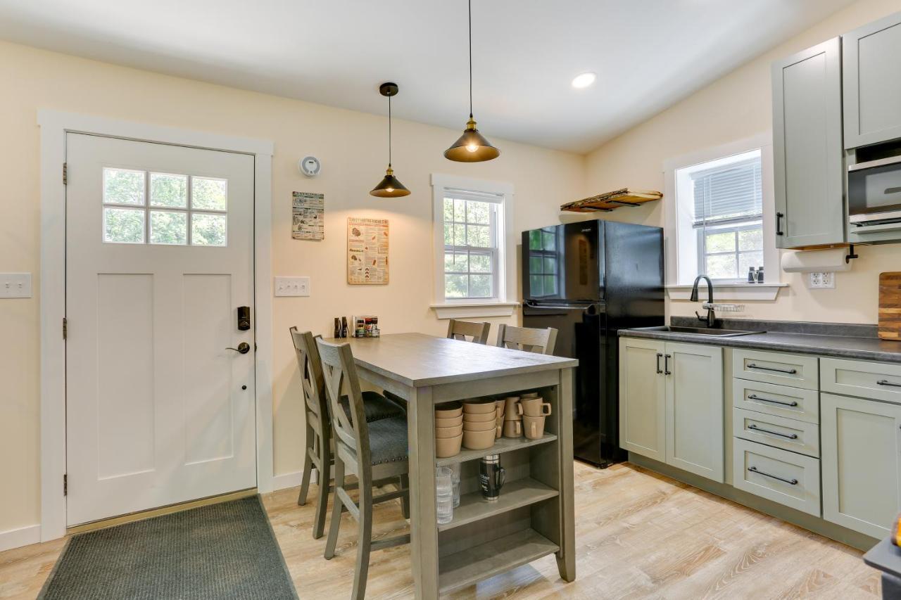 Secluded Poconos Cabin With Fire Pit On 75 Acres! East Stroudsburg Εξωτερικό φωτογραφία